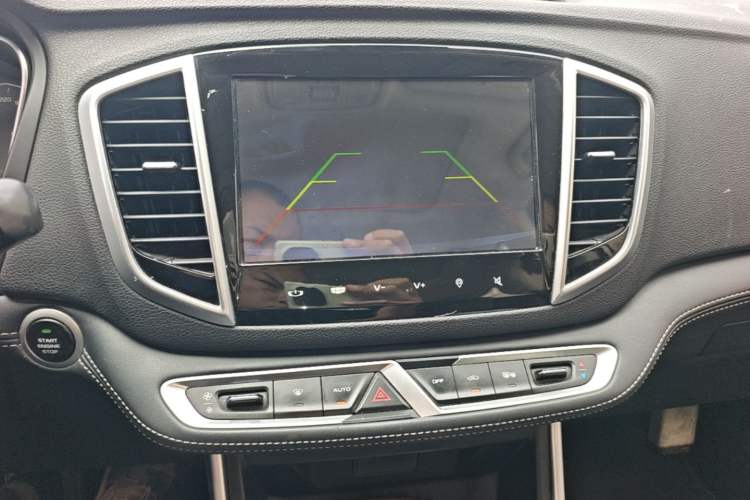 Used Geely Auto Vision X6 2018 1.8L Manual 4G Connect Luxury Edition Audio And AC Panel