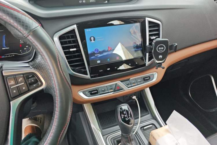 Used Geely Auto Vision X6 2018 1.4T CVT 4G Connected Luxury Version Audio And AC Panel