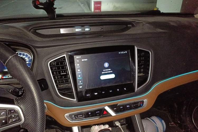 Used Geely Auto Vision X6 2018 1.4T CVT 4G Connected Flagship Edition Audio And AC Panel