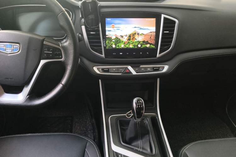 Used Geely Auto Vision X6 2018 1.8L Manual 4G Connect Luxury Edition Audio And AC Panel