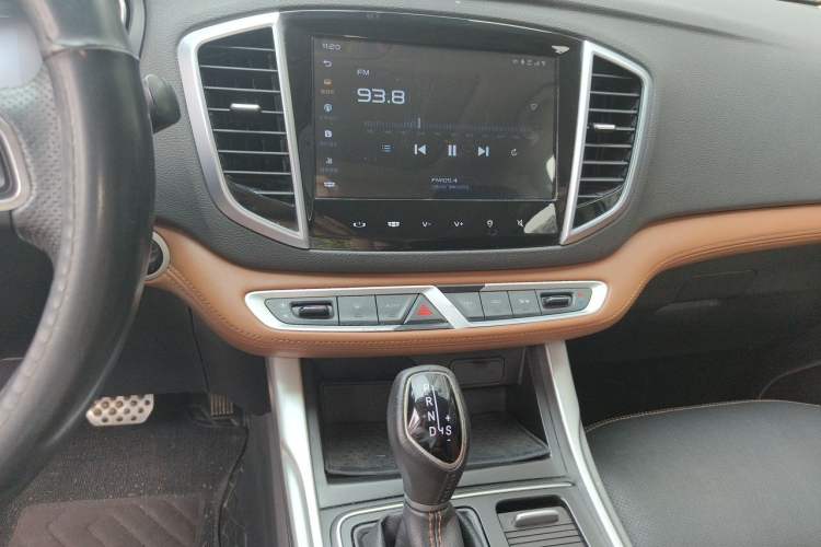 Used Geely Auto Vision X6 2018 1.4T CVT 4G Connected Luxury Version Audio And AC Panel