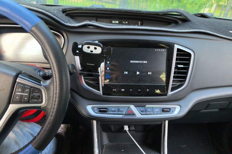 Used Geely Auto Vision X6 2018 1.8L Manual 4G Connect Luxury Edition Audio And AC Panel