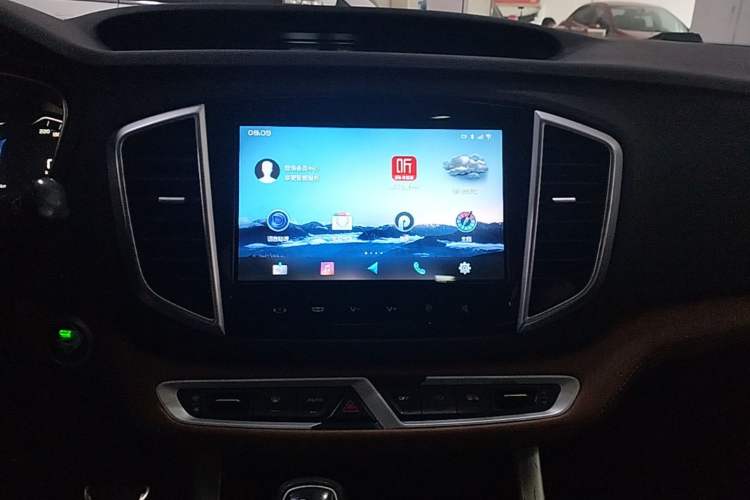 Used Geely Auto Vision X6 2018 1.4T CVT 4G Connected Flagship Edition Audio And AC Panel