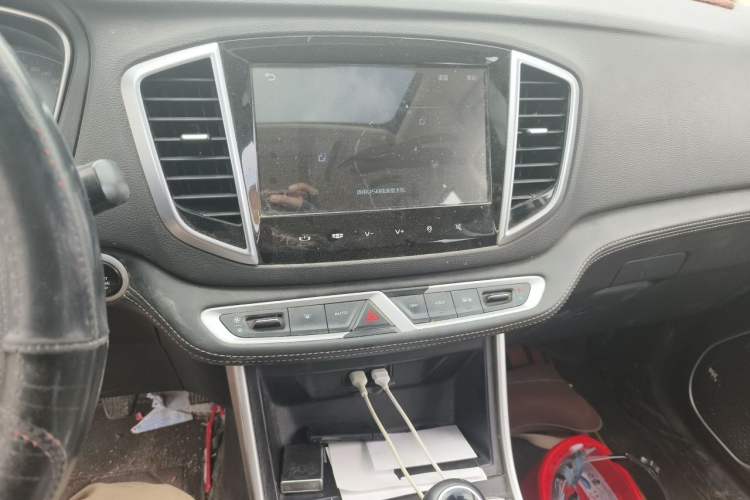 Used Geely Auto Vision X6 2018 1.8L Manual 4G Connect Luxury Edition Audio And AC Panel