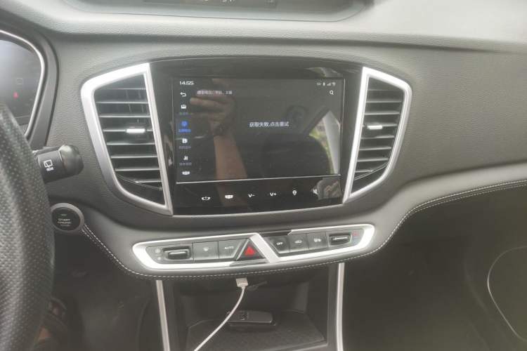 Used Geely Auto Vision X6 2018 1.8L Manual 4G Connect Luxury Edition Audio And AC Panel