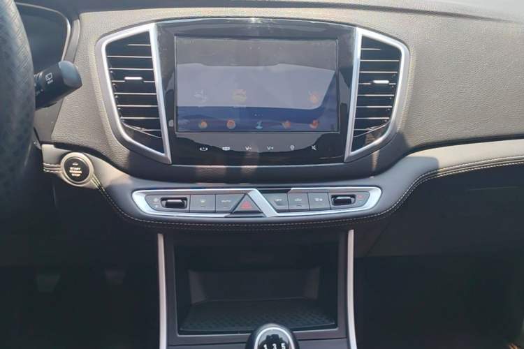 Used Geely Auto Vision X6 2018 1.8L Manual 4G Connect Luxury Edition Audio And AC Panel