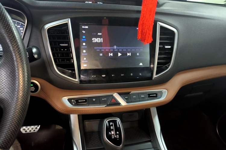 Used Geely Auto Vision X6 2018 1.4T CVT 4G Connected Flagship Edition Audio And AC Panel