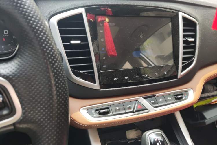 Used Geely Auto Vision X6 2018 1.4T CVT 4G Connected Flagship Edition Audio And AC Panel