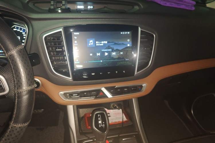 Used Geely Auto Vision X6 2018 1.4T CVT 4G Connected Luxury Version Audio And AC Panel