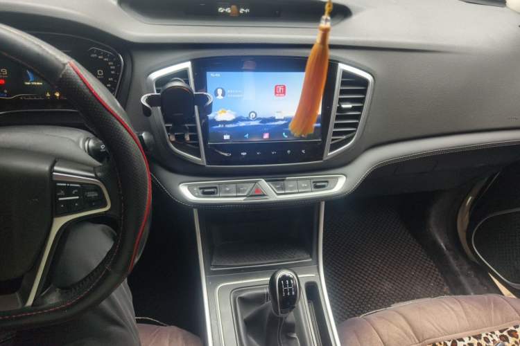 Used Geely Auto Vision X6 2018 1.8L Manual 4G Connect Luxury Edition Audio And AC Panel