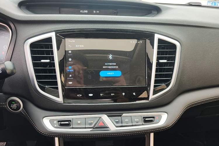 Used Geely Auto Vision X6 2018 1.8L Manual 4G Connect Luxury Edition Audio And AC Panel