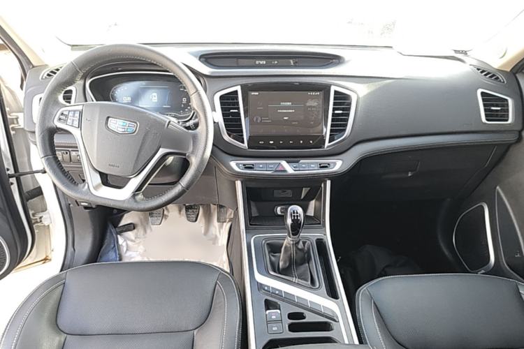 Used Geely Auto Vision X6 2018 1.8L Manual 4G Connect Luxury Edition Center Console