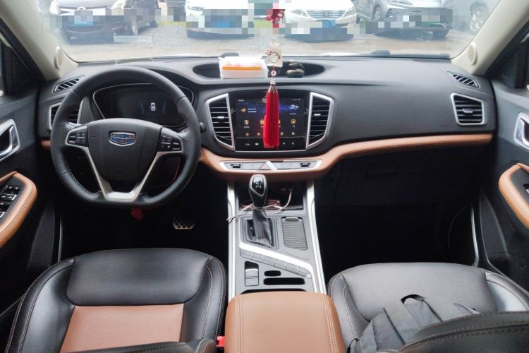 Used Geely Auto Vision X6 2018 1.4T CVT 4G Connected Luxury Version Center Console