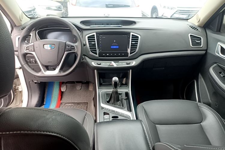 Used Geely Auto Vision X6 2018 1.8L Manual 4G Connect Luxury Edition Center Console