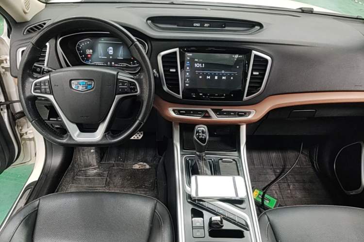 Used Geely Auto Vision X6 2018 1.4T CVT 4G Connected Flagship Edition Center Console