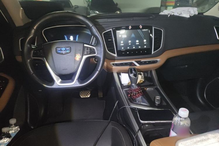 Used Geely Auto Vision X6 2018 1.4T CVT 4G Connected Flagship Edition Center Console