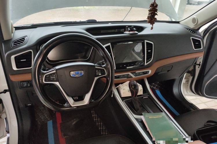 Used Geely Auto Vision X6 2018 1.4T CVT 4G Connected Flagship Edition Center Console