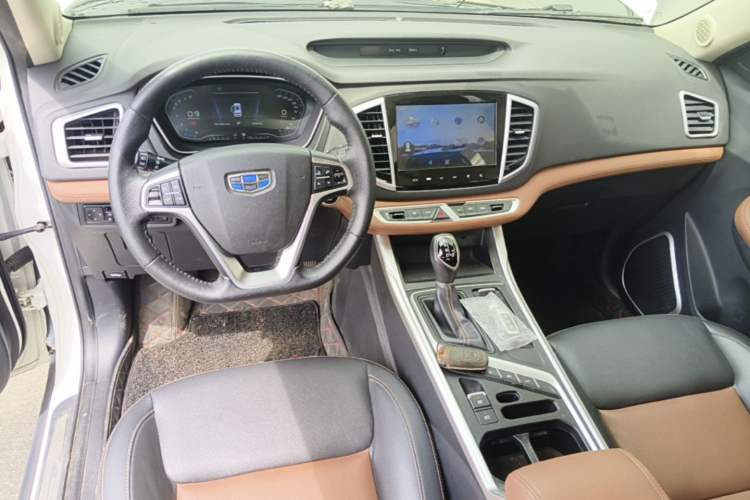 Used Geely Auto Vision X6 2018 1.4T CVT 4G Connected Flagship Edition Center Console