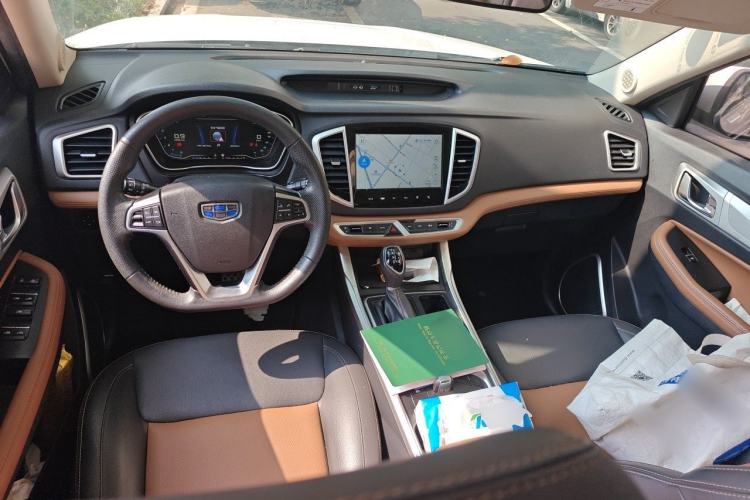 Used Geely Auto Vision X6 2018 1.4T CVT 4G Connected Flagship Edition Center Console