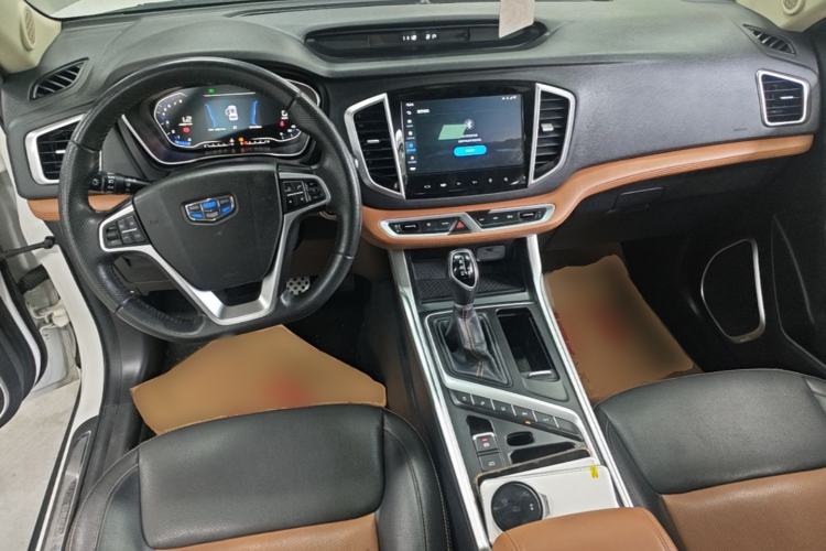 Used Geely Auto Vision X6 2018 1.4T CVT 4G Connected Flagship Edition Center Console