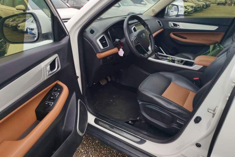 Used Geely Auto Vision X6 2018 1.4T CVT 4G Connected Luxury Version Driver Seat