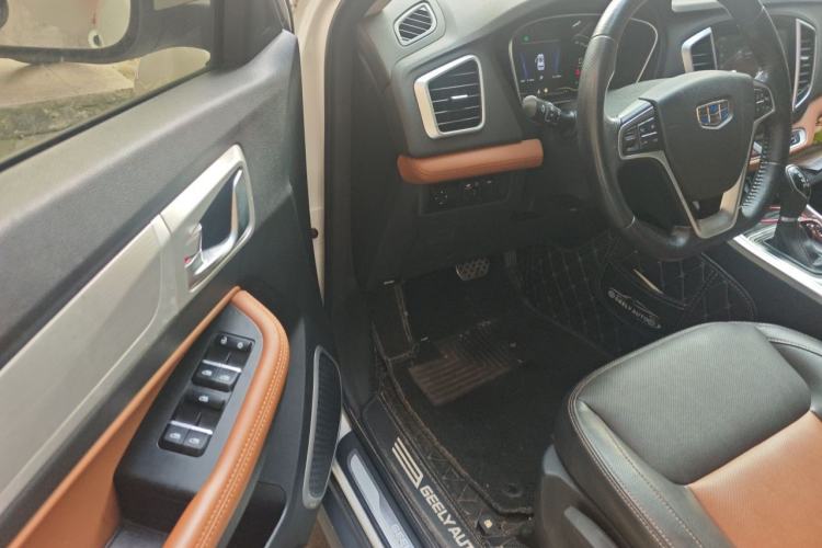 Used Geely Auto Vision X6 2018 1.4T CVT 4G Connected Luxury Version Driver Seat