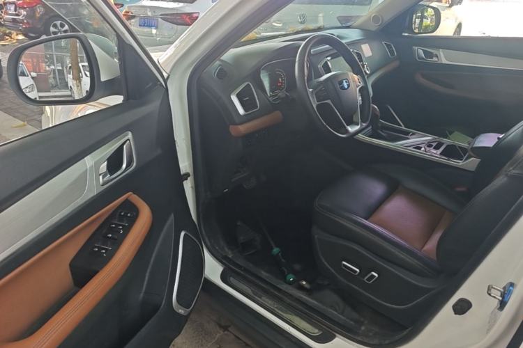 Used Geely Auto Vision X6 2018 1.4T CVT 4G Connected Flagship Edition Driver Seat