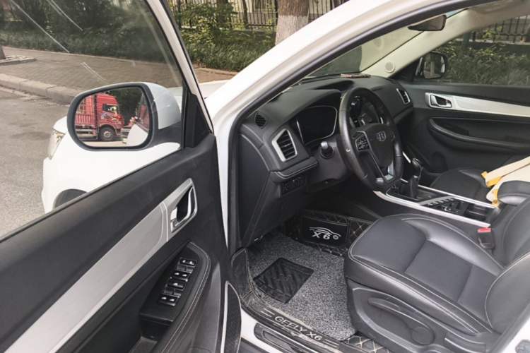 Used Geely Auto Vision X6 2018 1.8L Manual 4G Connect Luxury Edition Driver Seat