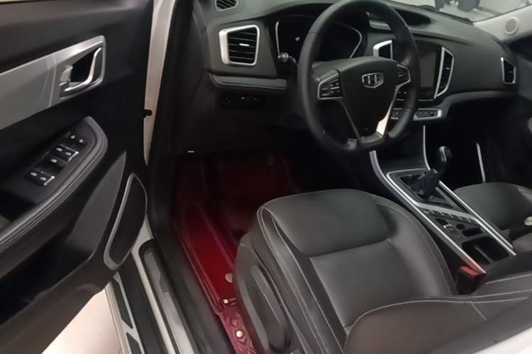 Used Geely Auto Vision X6 2018 1.8L Manual 4G Connect Luxury Edition Driver Seat