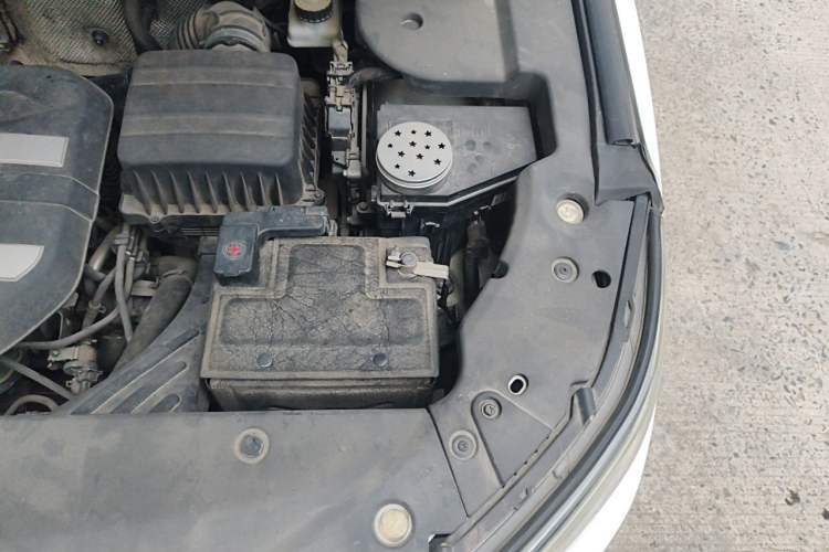 Used Geely Auto Vision X6 2018 1.4T CVT 4G Connected Flagship Edition Engine Bay Left