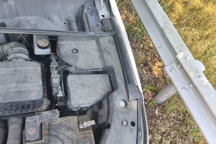 Used Geely Auto Vision X6 2018 1.4T CVT 4G Connected Flagship Edition Engine Bay Left