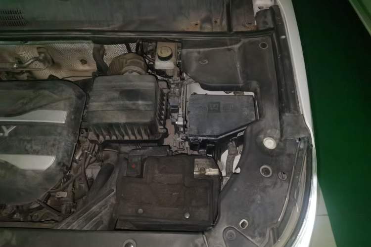 Used Geely Auto Vision X6 2018 1.4T CVT 4G Connected Flagship Edition Engine Bay Left