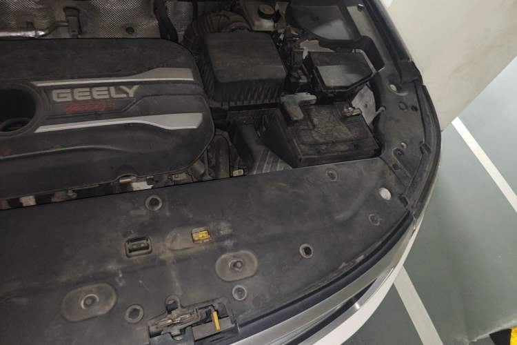 Used Geely Auto Vision X6 2018 1.4T CVT 4G Connected Flagship Edition Engine Bay Left