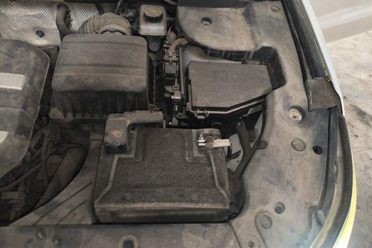 Used Geely Auto Vision X6 2018 1.4T CVT 4G Connected Luxury Version Engine Bay Left