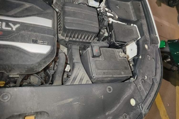 Used Geely Auto Vision X6 2018 1.4T CVT 4G Connected Flagship Edition Engine Bay Left