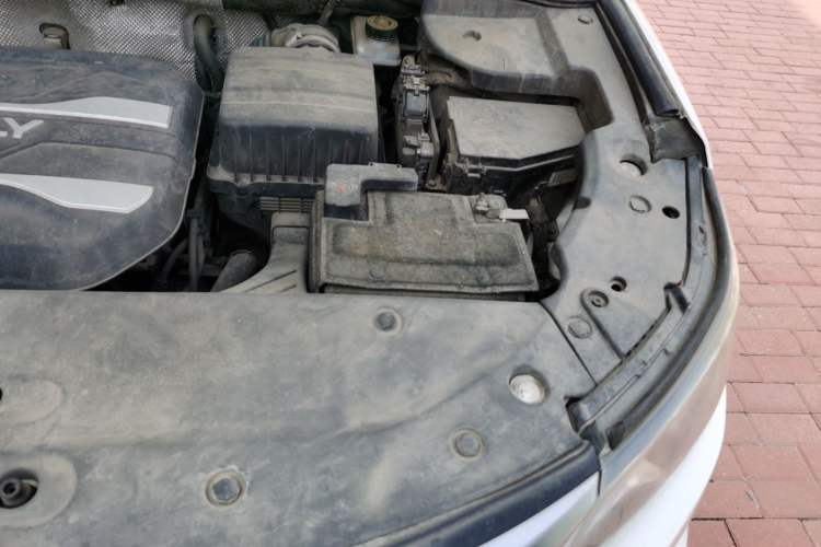 Used Geely Auto Vision X6 2018 1.4T CVT 4G Connected Luxury Version Engine Bay Left