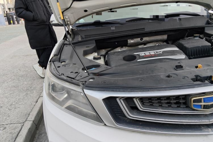 Used Geely Auto Vision X6 2018 1.4T CVT 4G Connected Luxury Version Engine Bay Right