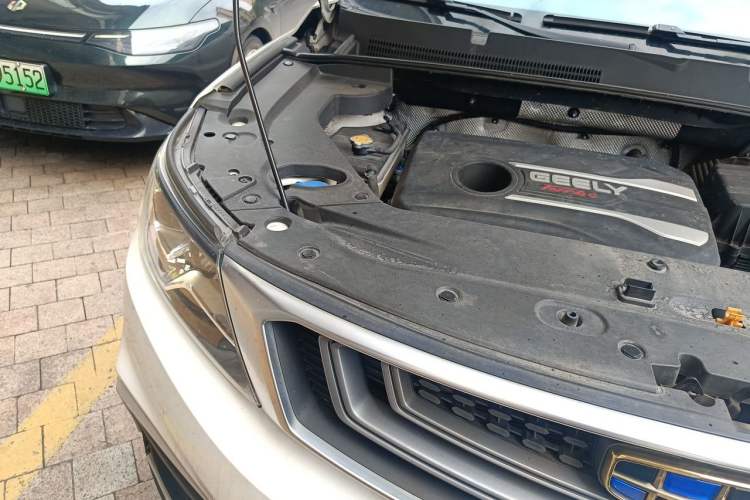 Used Geely Auto Vision X6 2018 1.4T CVT 4G Connected Luxury Version Engine Bay Right