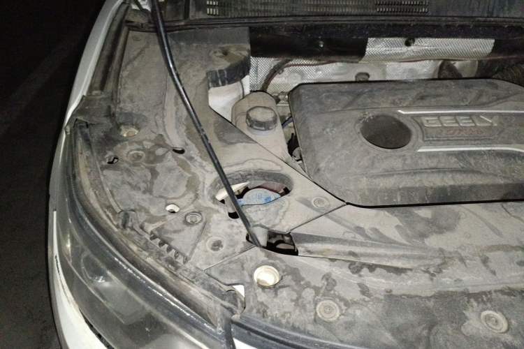 Used Geely Auto Vision X6 2018 1.4T CVT 4G Connected Flagship Edition Engine Bay Right