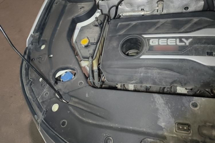Used Geely Auto Vision X6 2018 1.4T CVT 4G Connected Flagship Edition Engine Bay Right
