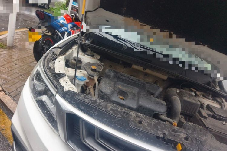 Used Geely Auto Vision X6 2018 1.8L Manual 4G Connect Luxury Edition Engine Bay Right