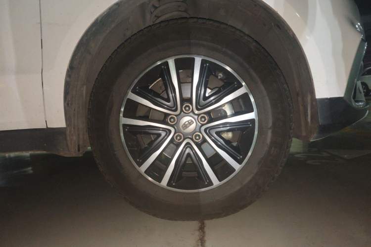 Used Geely Auto Vision X6 2018 1.4T CVT 4G Connected Luxury Version Exterior 1