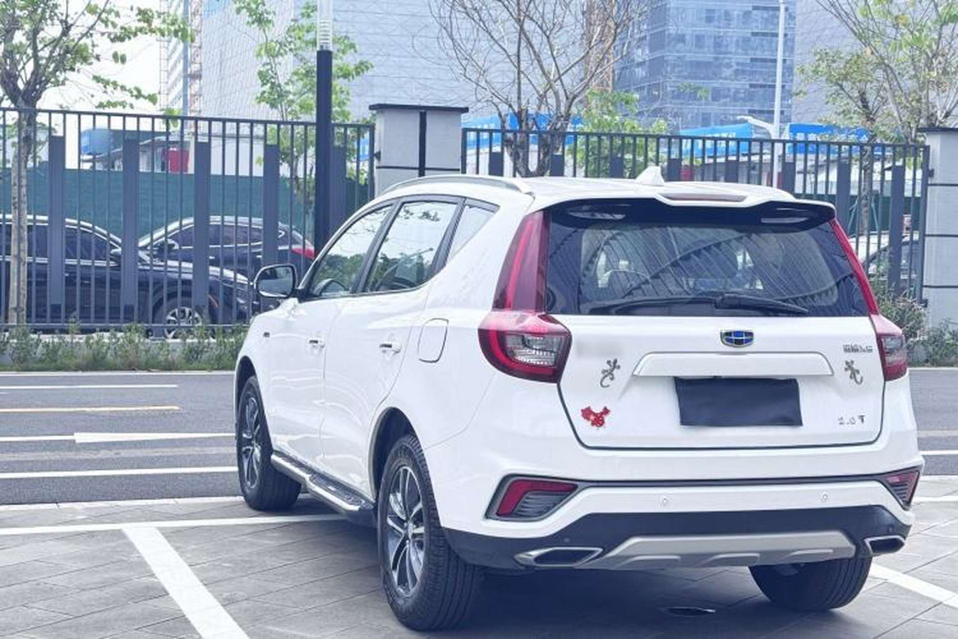 Used Geely Auto Vision X6 2018 1.4T CVT 4G Connected Luxury Version Exterior 3