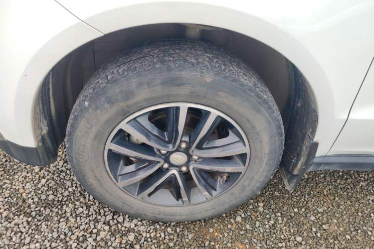 Used Geely Auto Vision X6 2018 1.4T CVT 4G Connected Luxury Version Exterior 4