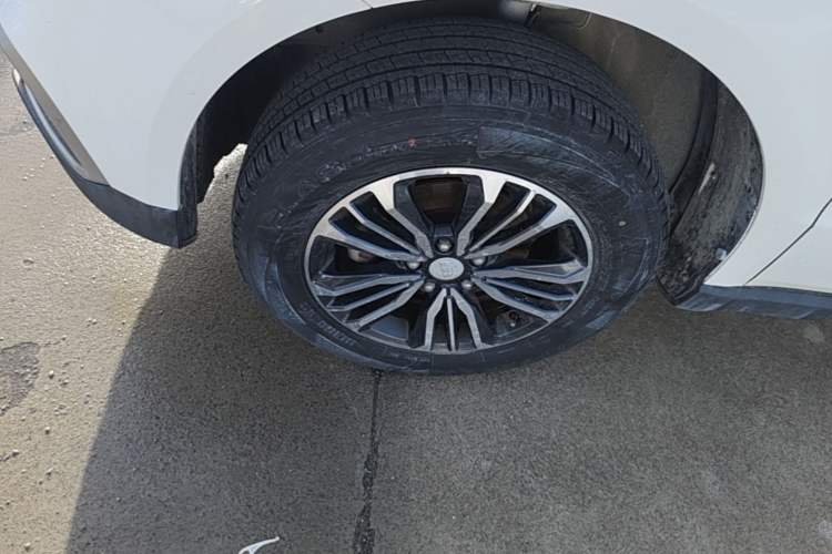 Used Geely Auto Vision X6 2018 1.8L Manual 4G Connect Luxury Edition Exterior 4