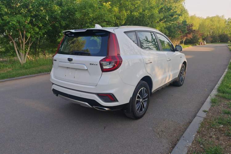 Used Geely Auto Vision X6 2018 1.4T CVT 4G Connected Luxury Version Exterior 4