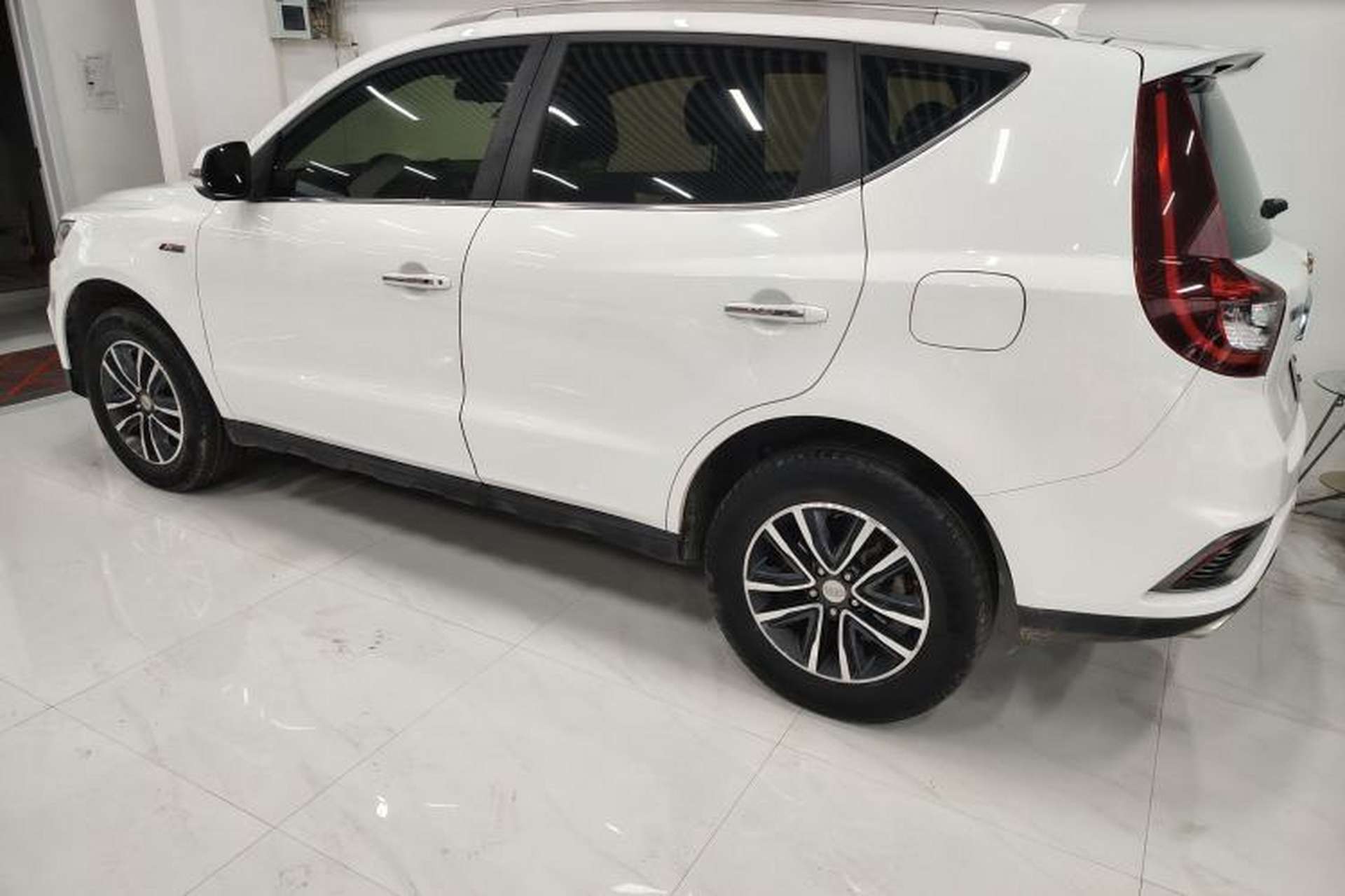 Used Geely Auto Vision X6 2018 1.4T CVT 4G Connected Luxury Version Exterior 7
