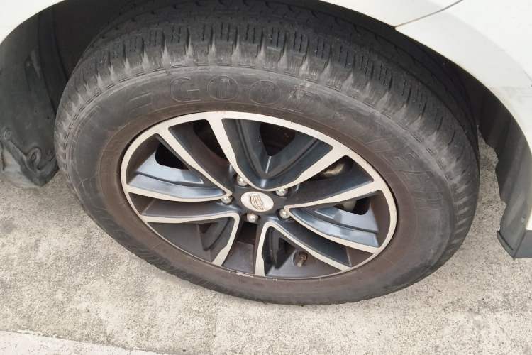 Used Geely Auto Vision X6 2018 1.4T CVT 4G Connected Luxury Version Exterior 7