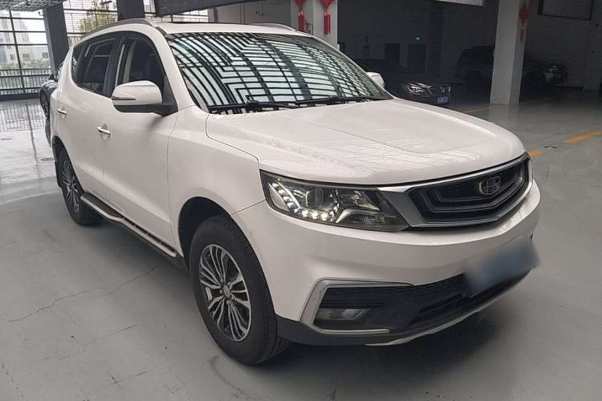 Used Geely Auto Vision X6 2018 1.8L Manual 4G Connect Luxury Edition Front Right 45 Deg