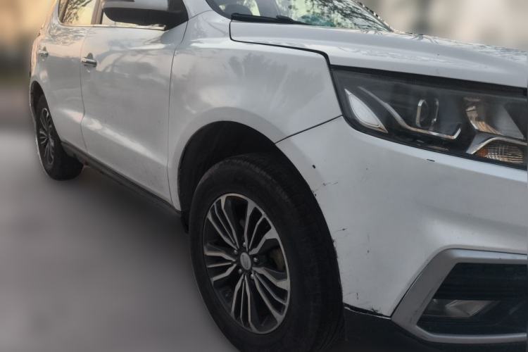 Used Geely Auto Vision X6 2018 1.8L Manual 4G Connect Luxury Edition Front Right 45 Deg